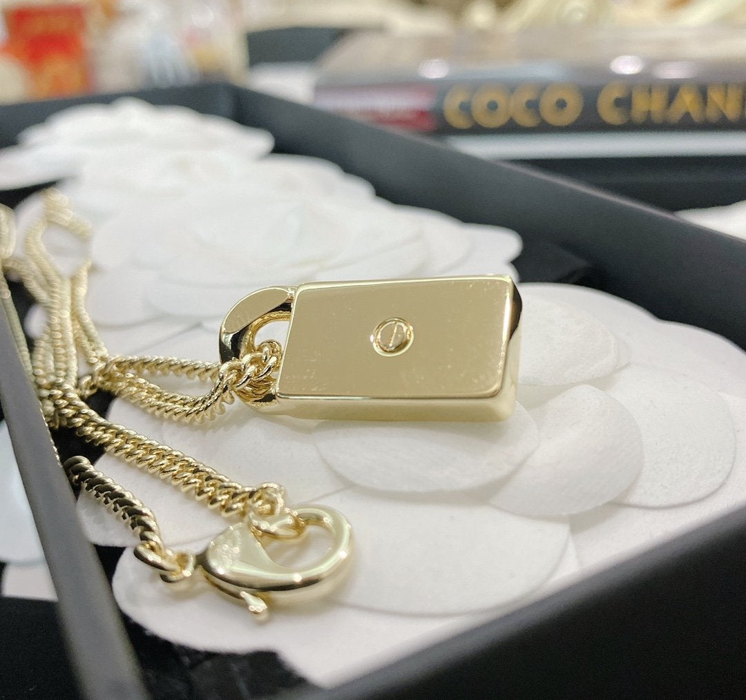 CHANEL Luxury Rhinestone Square Pendant Necklace