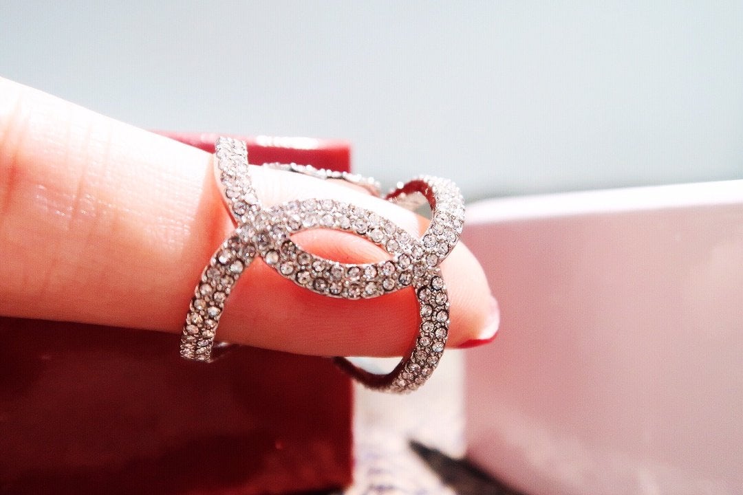 CHANEL Luxury Zircon Open Universal Ring