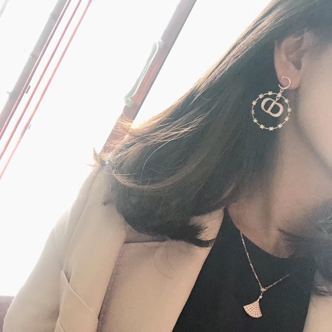 DIOR Luxury Rhinestone Big Circle Letter Pendant Earrings