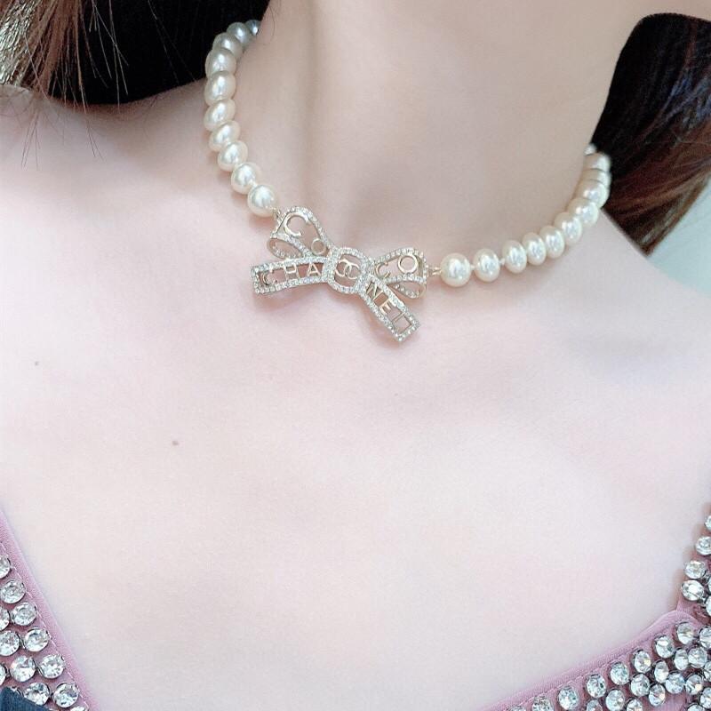 CHANEL Bowknot Pearl Necklace
