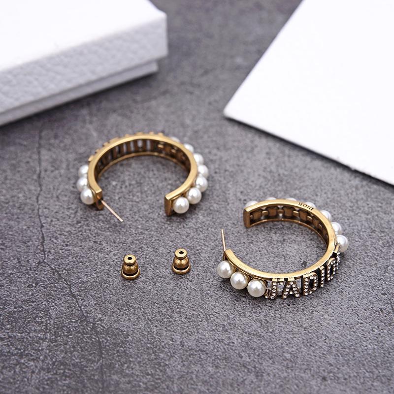 DIOR Elegant Pearl Rhinestone Letter Earrings