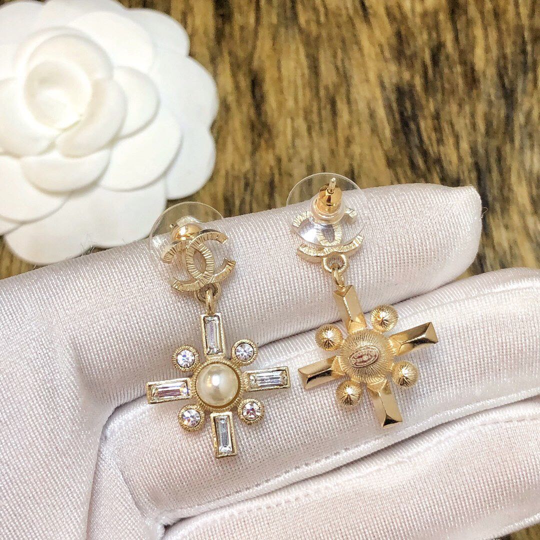 CHANEL Rhinestone and Glazed Bead Earrings