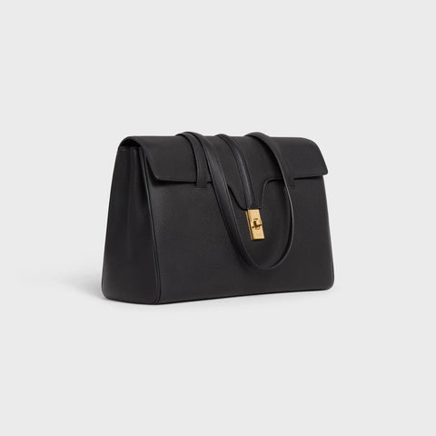MEDIUM SOFT 16 BAG IN SUPPLE GRAINED CALFSKIN BLACK