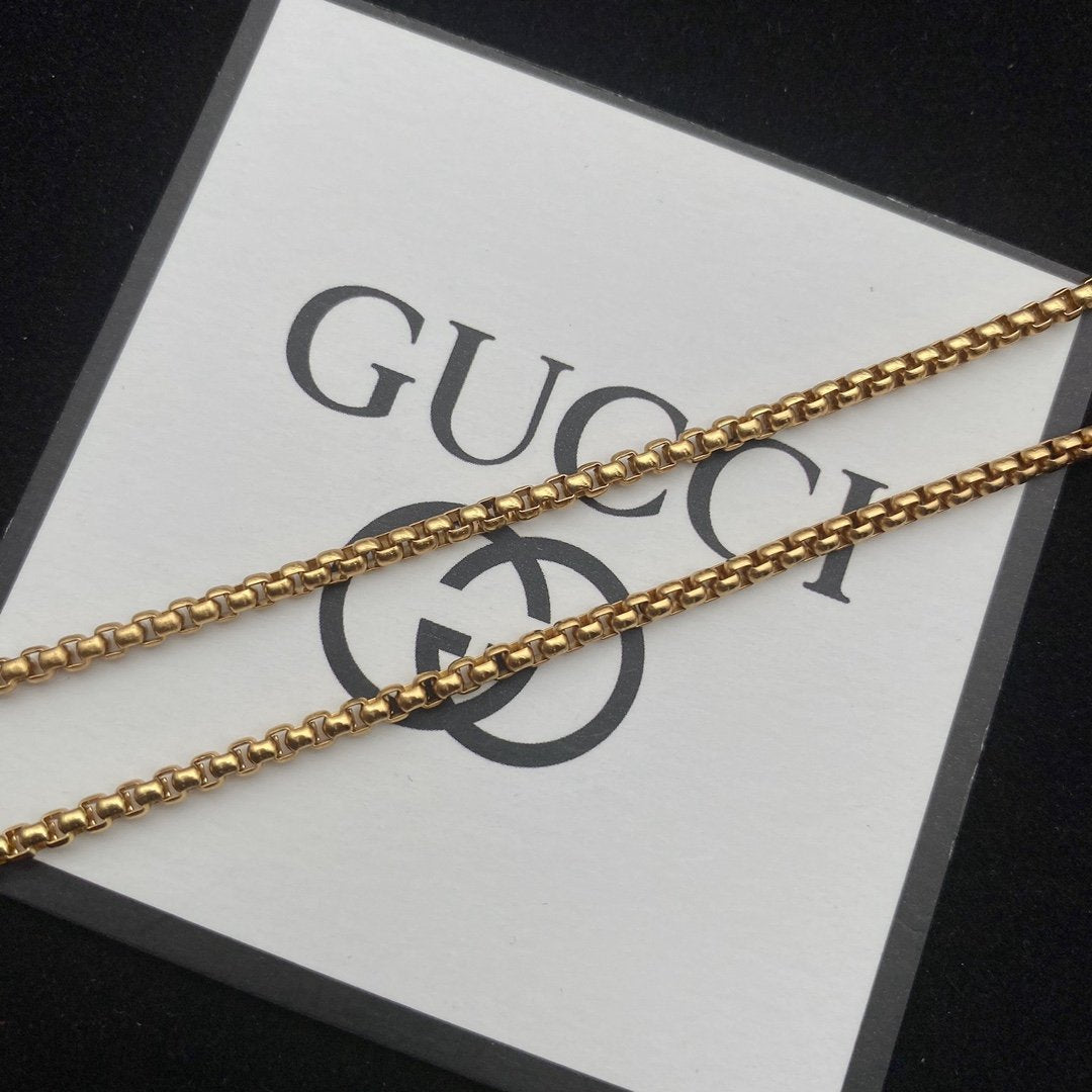 GUCCI French Style Arch Diamond Necklace