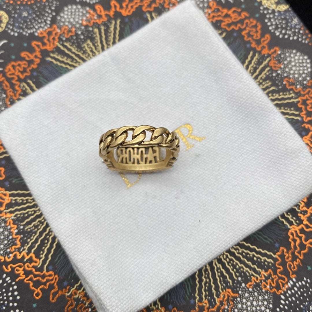 DIOR Retro Pearl Letter Ring