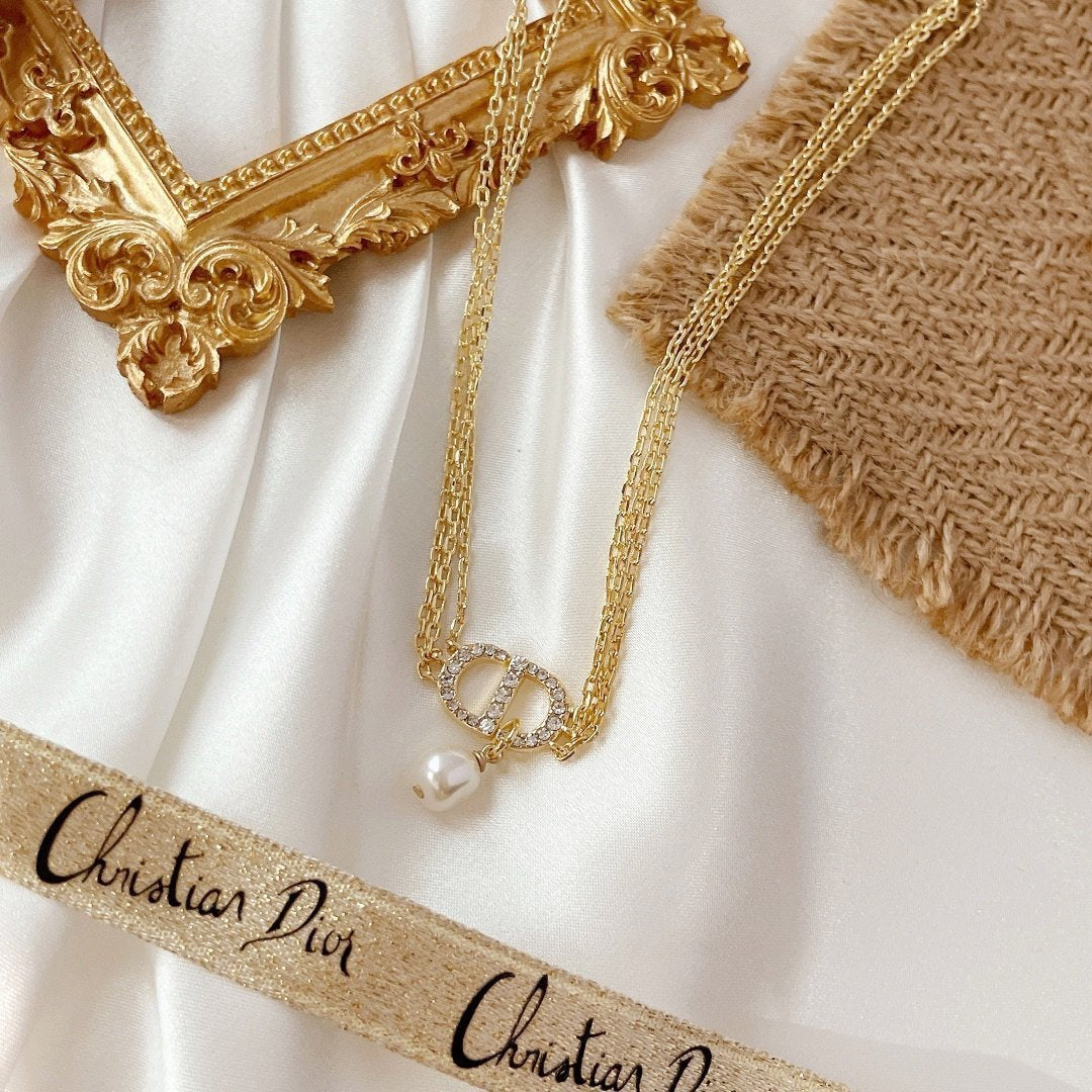 DIOR Fashion Three-Layer Pearl Pendant Necklace