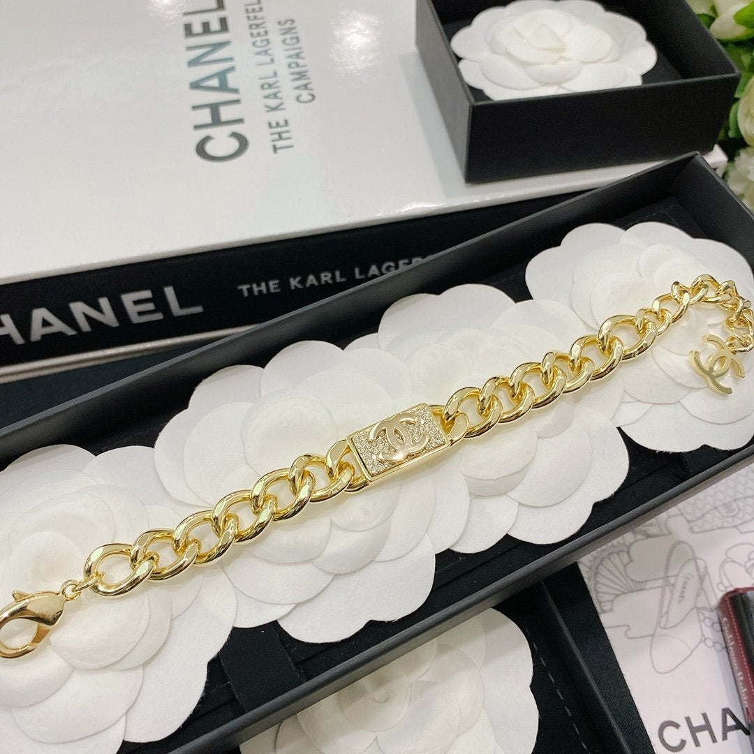 CHANEL Fashion Metal Zircon Bracelet
