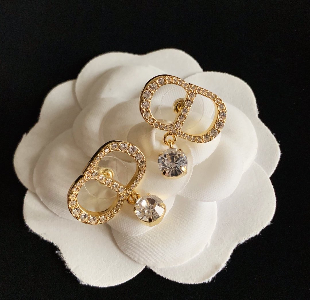DIOR Fashion CD rhinestone earrings