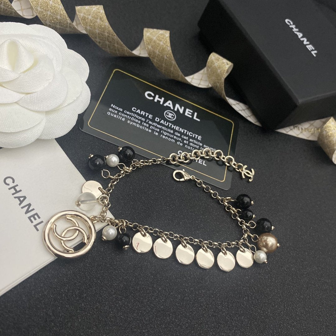CHANEL Fancy irregular trend bracelet