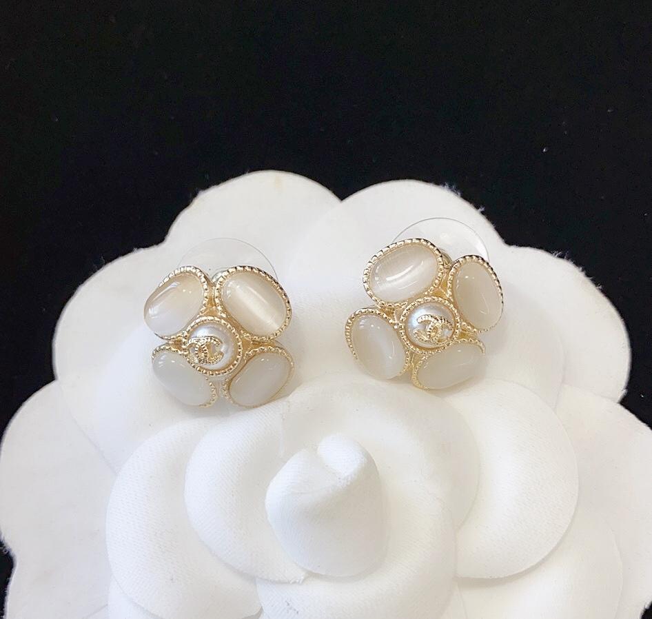 CHANEL Fashion opal earrings
