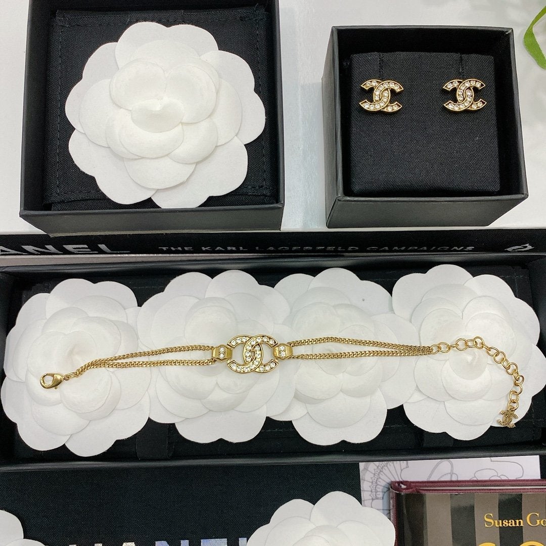 CHANEL Retro Distressed Handmade Bracelet
