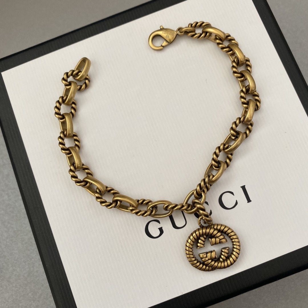 GUCCI Vintage Double G Pendant Bracelet