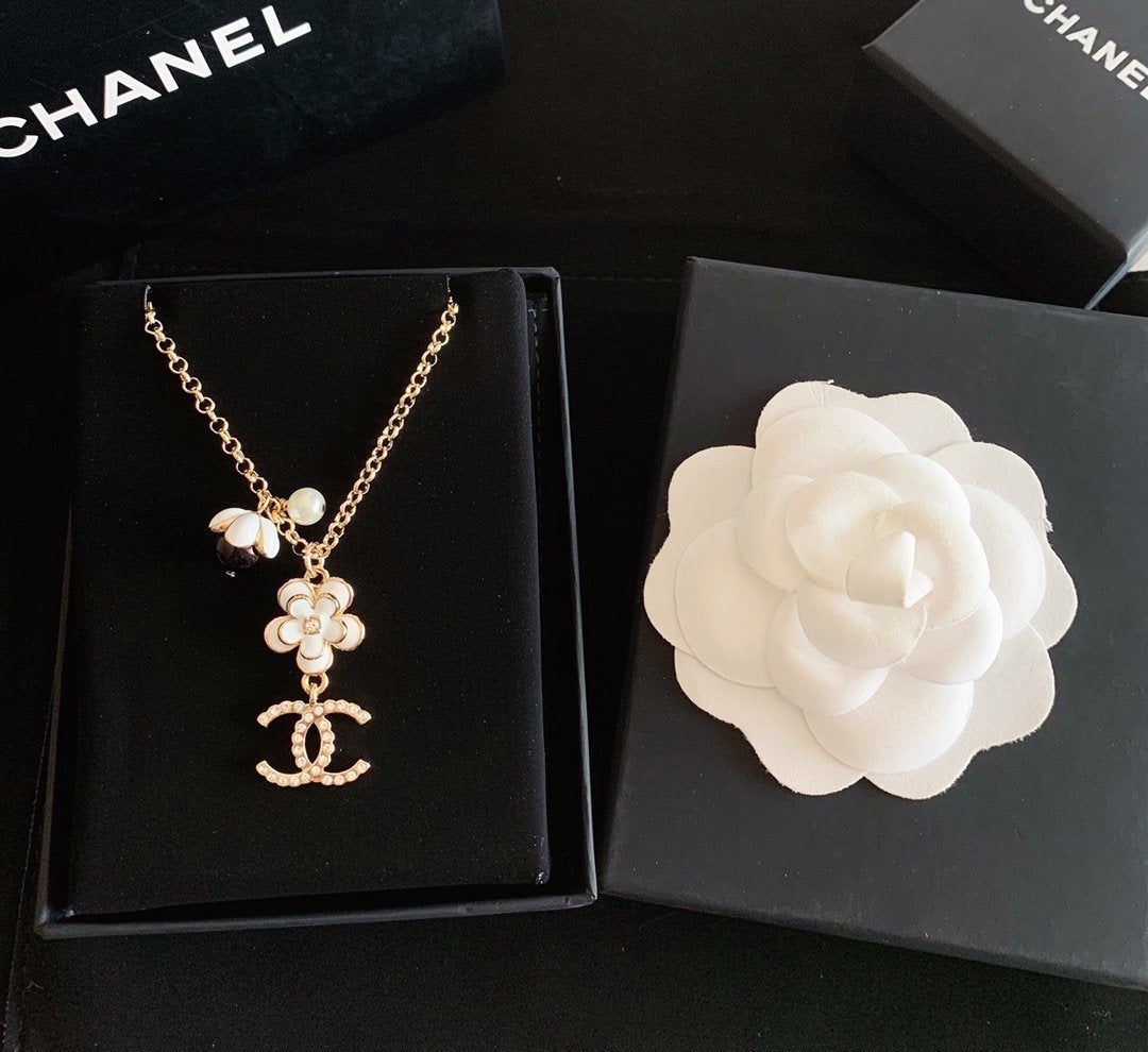 CHANEL Elegant Camellia Pendant Necklace