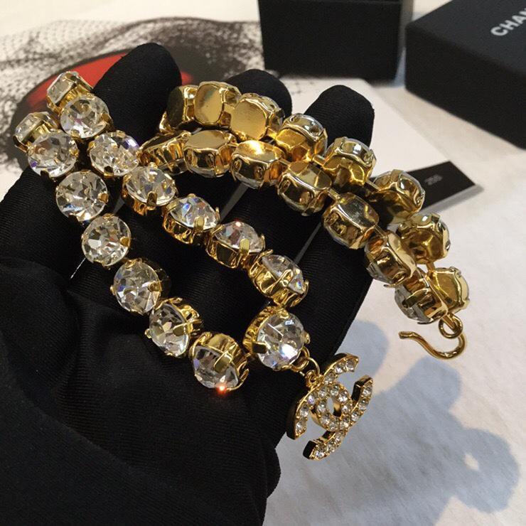 CHANEL Luxury Rhinestone Necklace