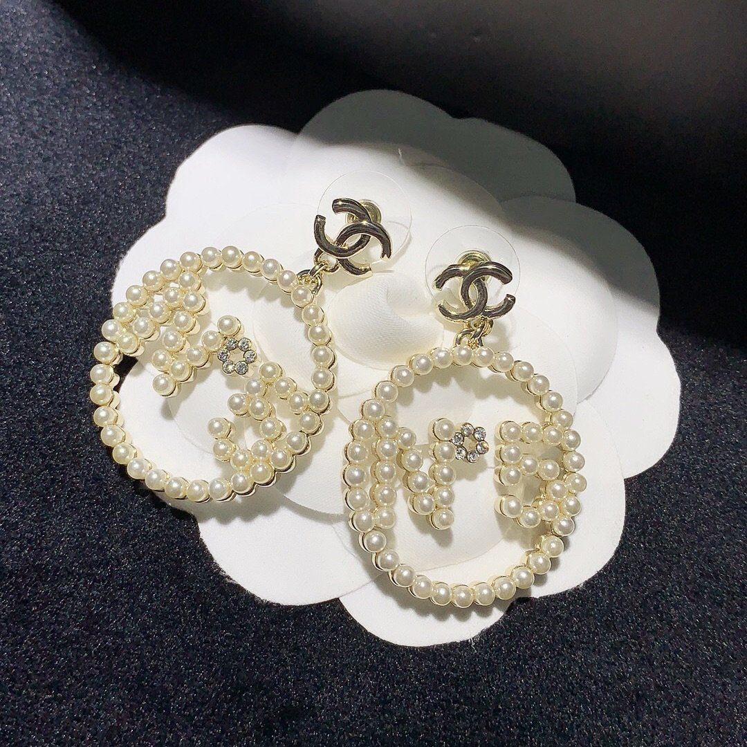 CHANEL Fashion Round Pearl Letter Earrings