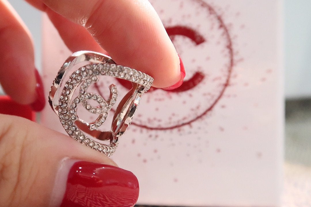 CHANEL Luxury Zircon Open Universal Ring
