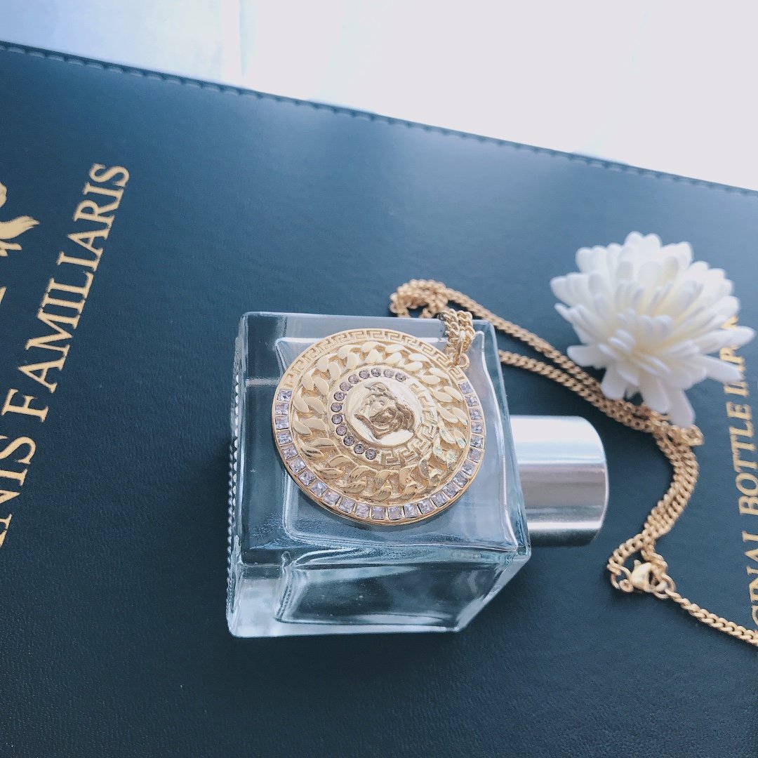 VERSACE Fashion Beauty Head Rhinestone Necklace