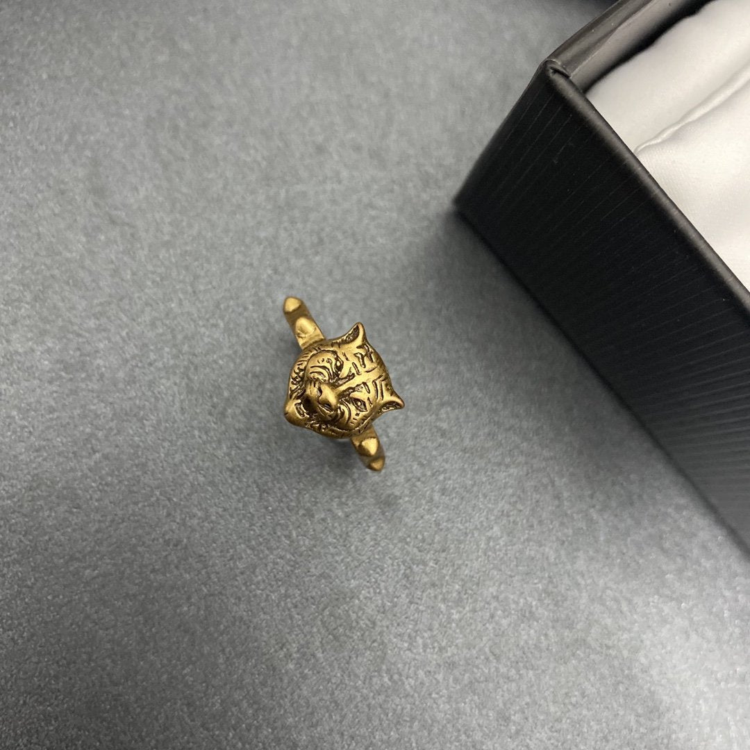 GUCCI Vintage Tiger Head Open Ring