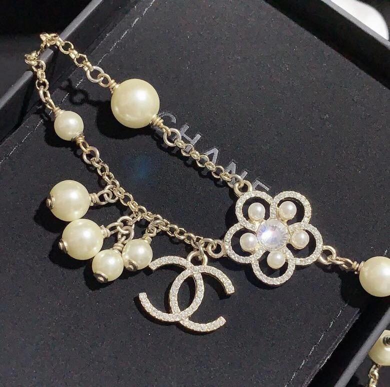 CHANEL Luxury Double C Pearl Bracelet