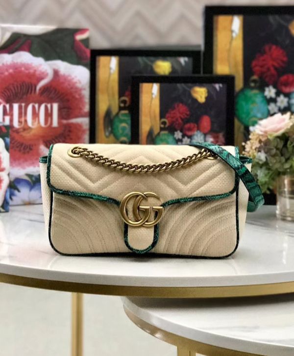 Gucci GG Marmont Beige Raffia Women Small Flap Bag Antique Golden Hardware 2022 Cheapest Green Snakeskin Trimming Chain Bag