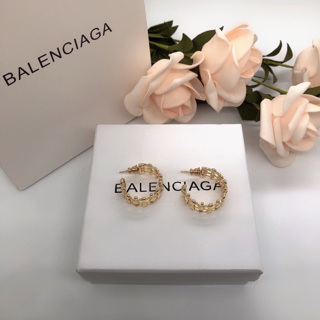 BALENCIAGA Fashion hollow earrings