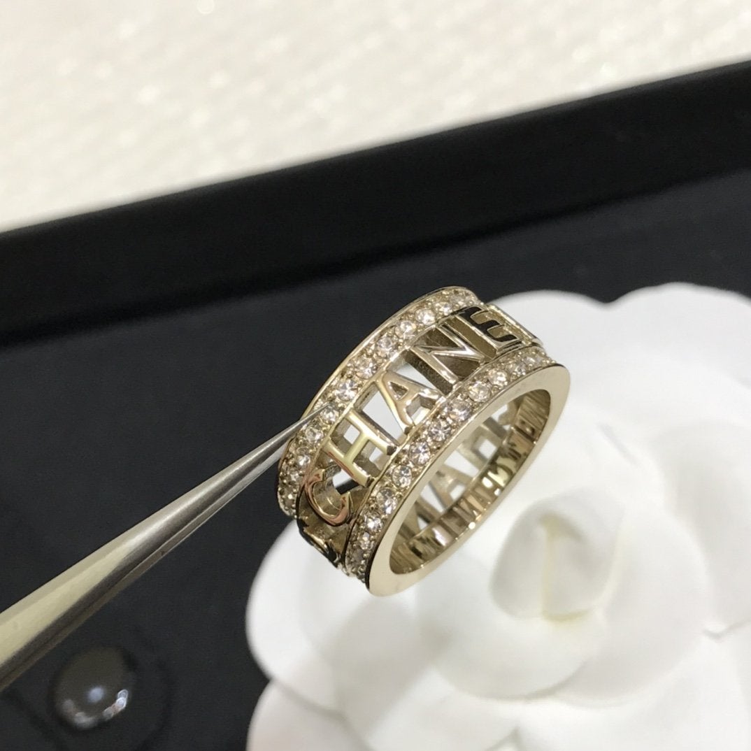 CHANEL Letter Hollow Diamond Ring