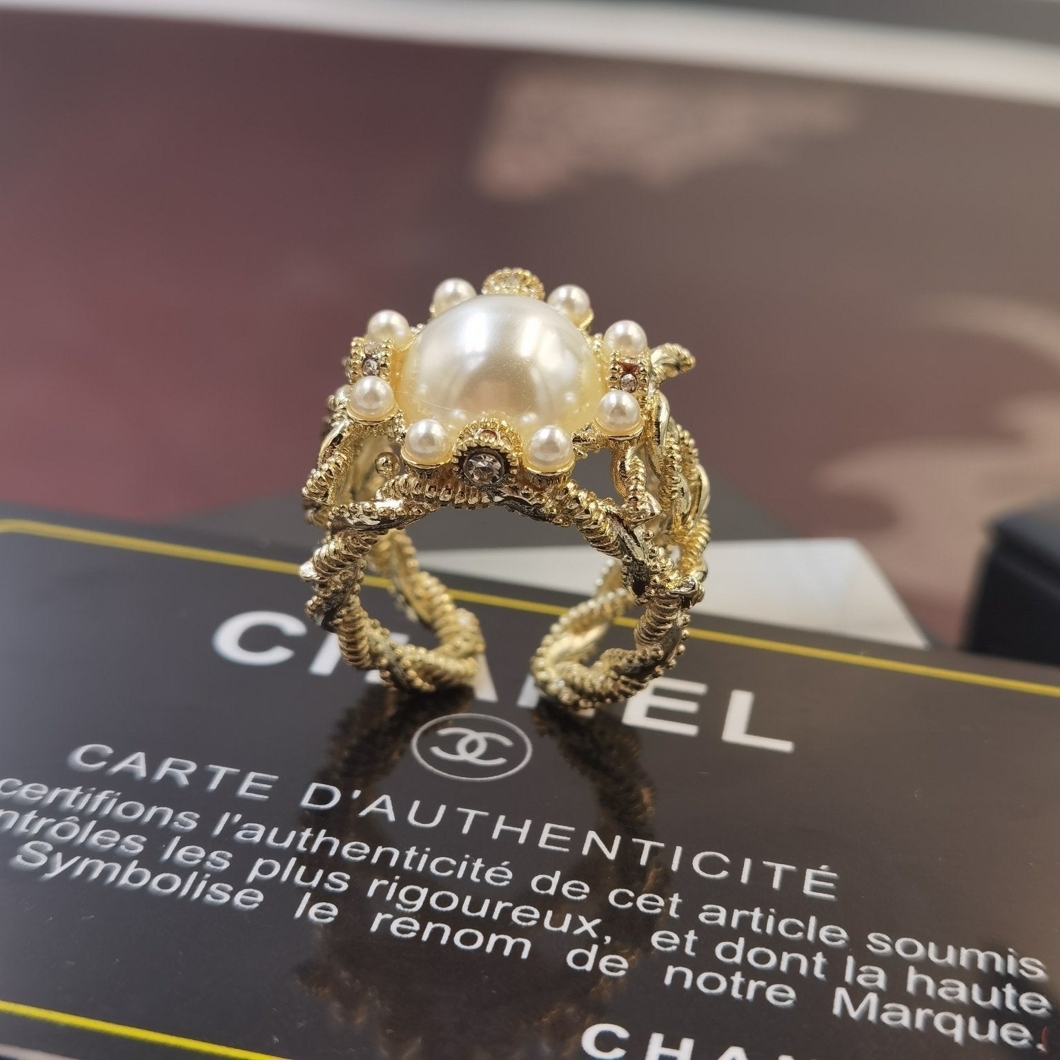 CHANEL Luxury Carved Textured Pearl Open Ring