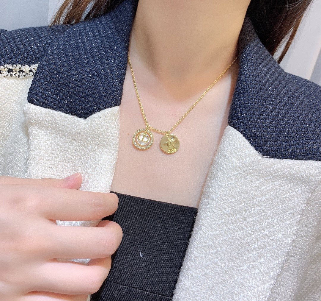 DIOR Exquisite Mother Shell Crystal Necklace