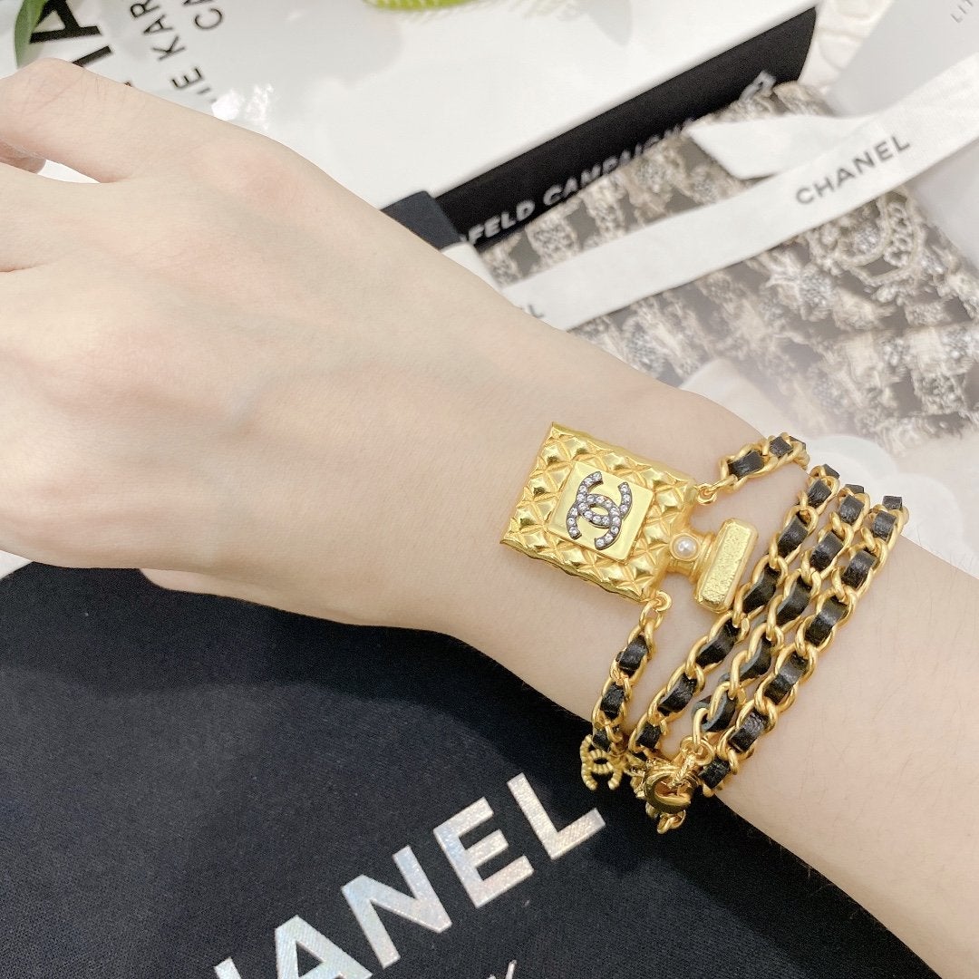 CHANEL Fashion Leather Perfume Bottle Necklace