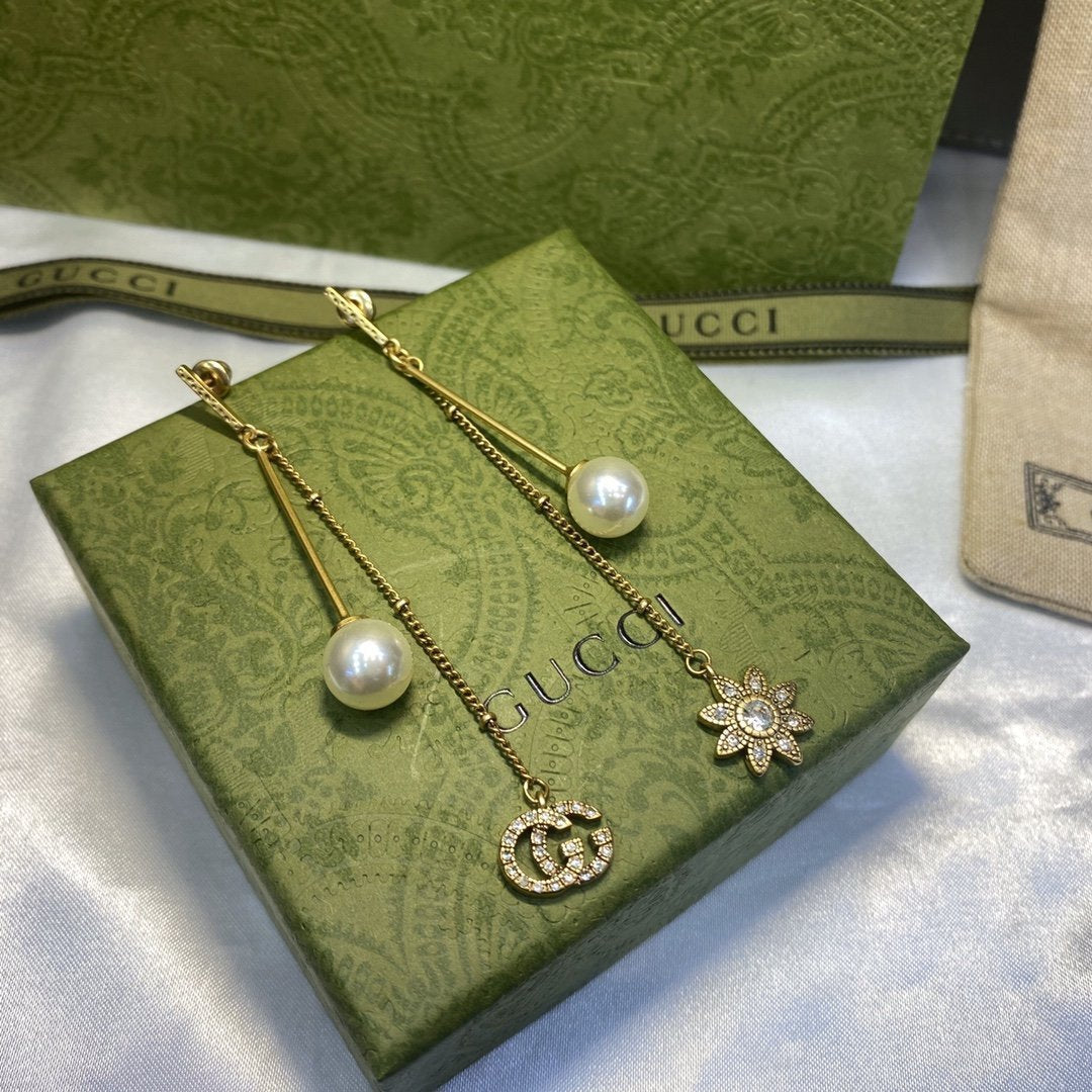 GUCCI Fashion New Pearl Rhinestone Earrings