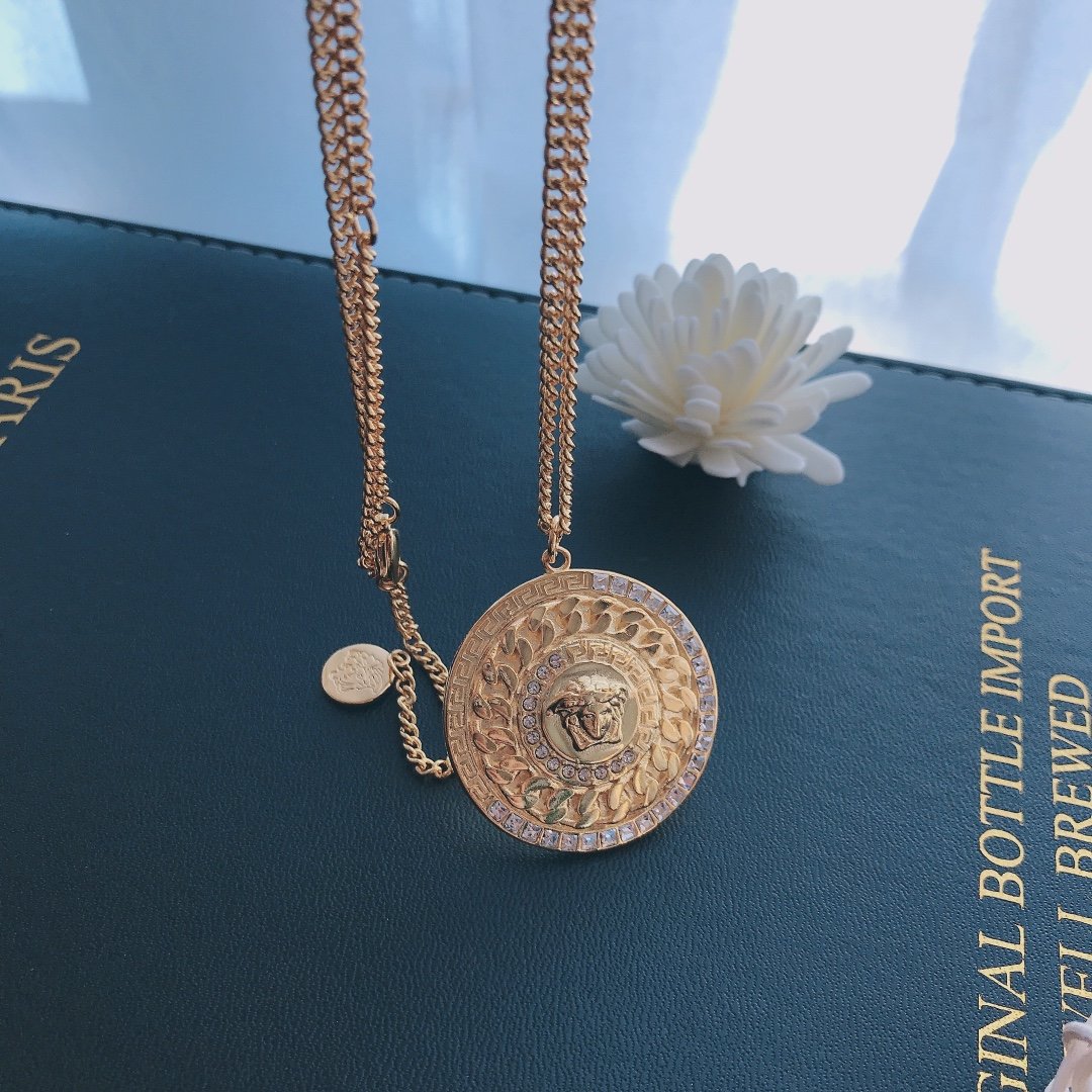VERSACE Fashion Beauty Head Rhinestone Necklace