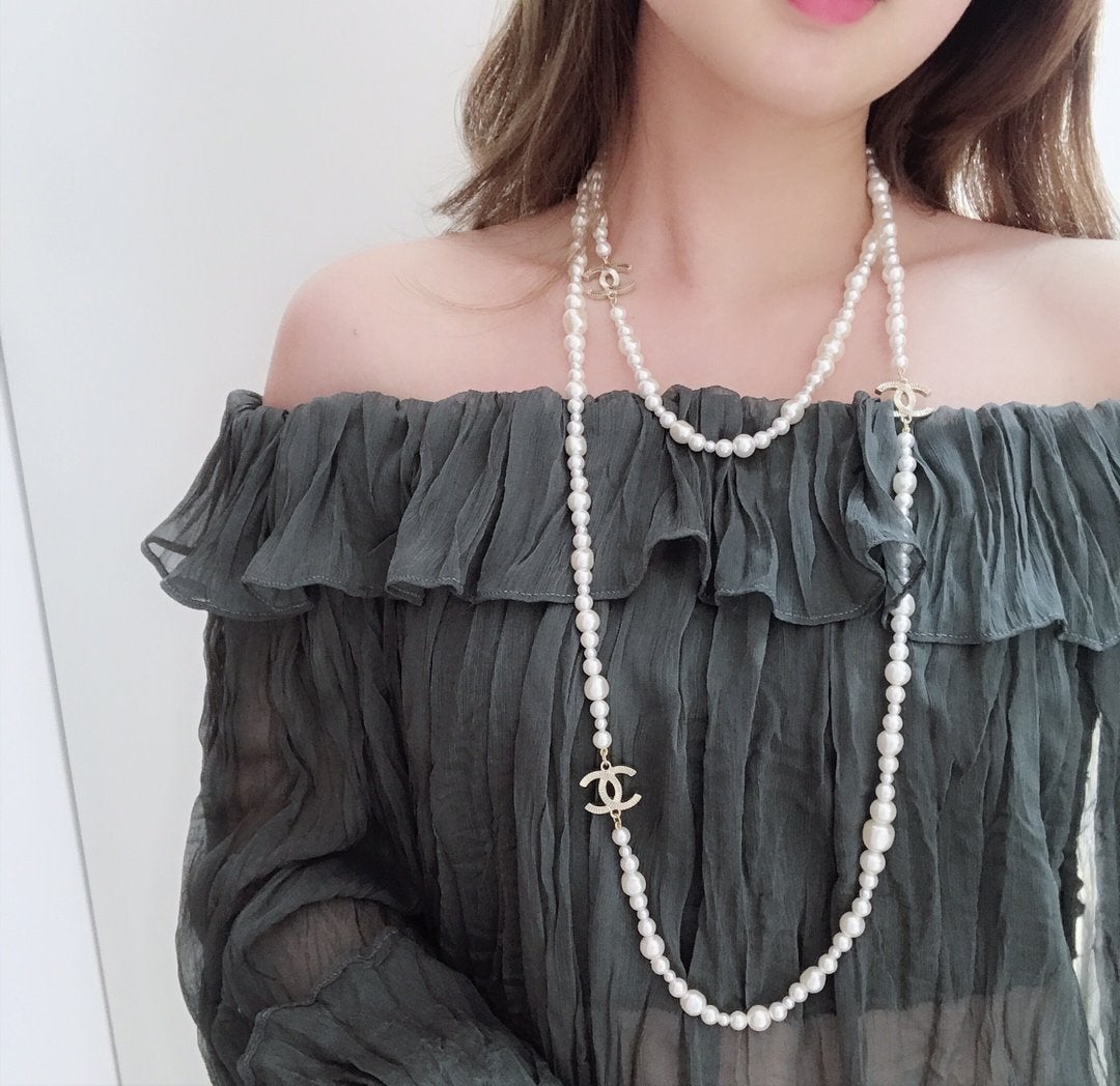 CHANEL Classic Double Pearl Sweater Necklace