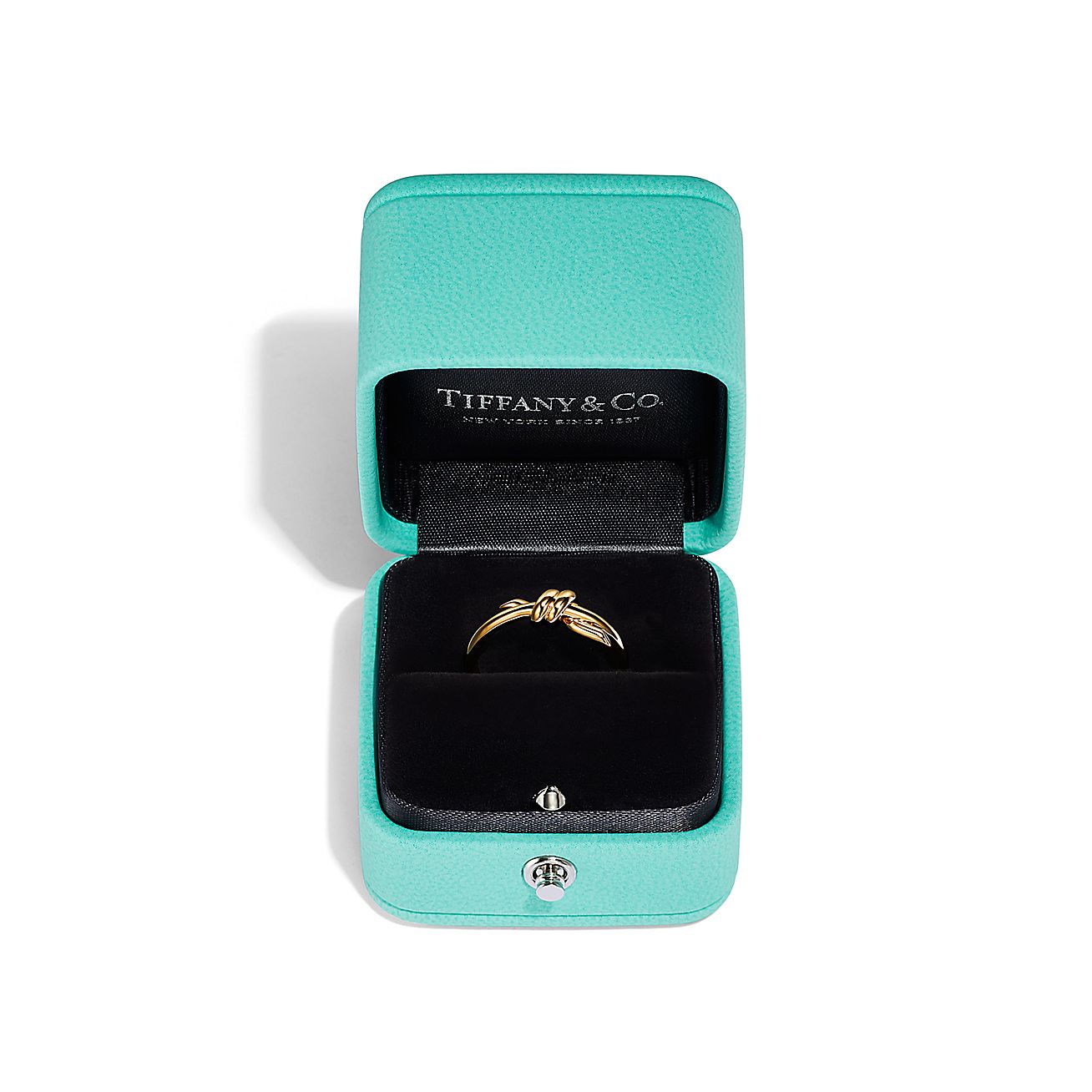 Knot ring