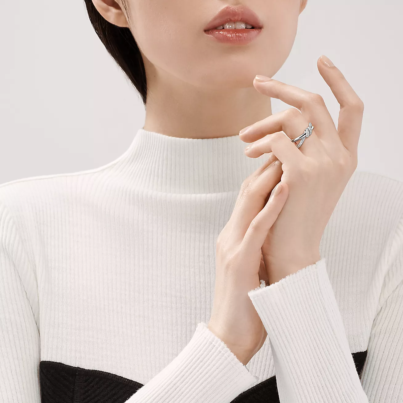 Knot ring