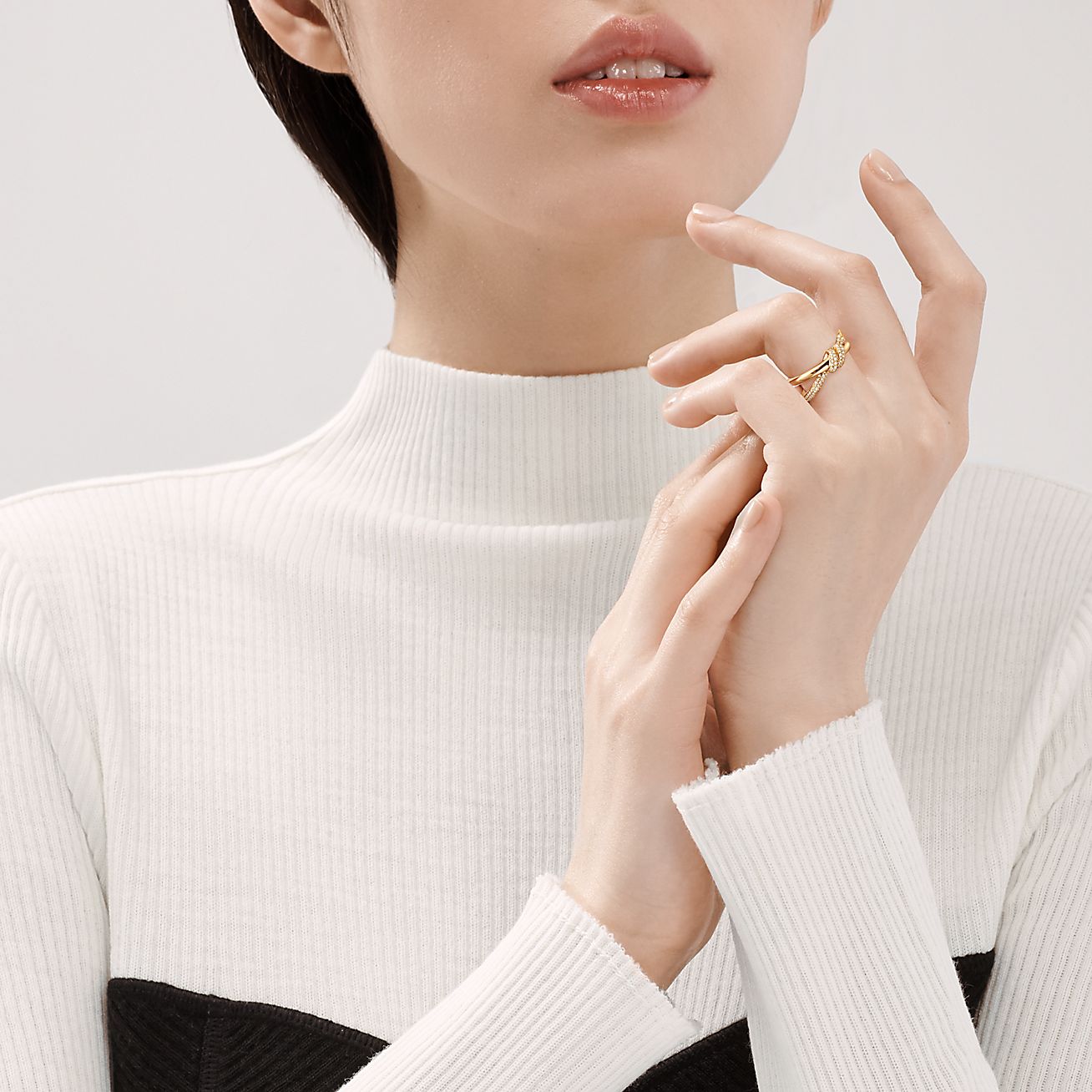 Knot ring