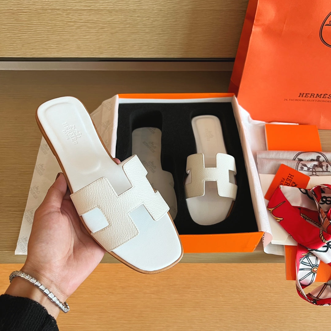 [TOP] HRMES Oran Sandals Grainy Leather - White - Hermes