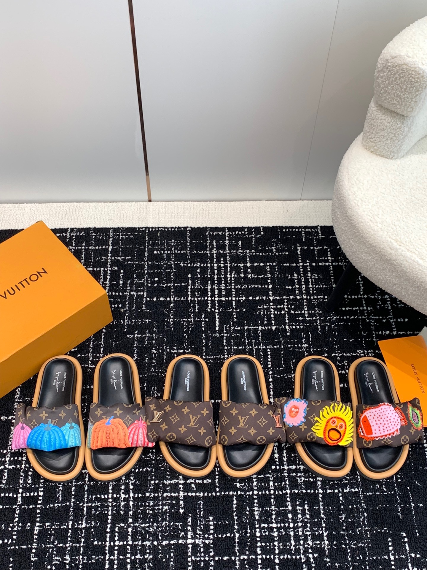 [TOP] L&V L*V Flat Comfort quilted Sliders - 3 Colours - LV Louis Vuitton