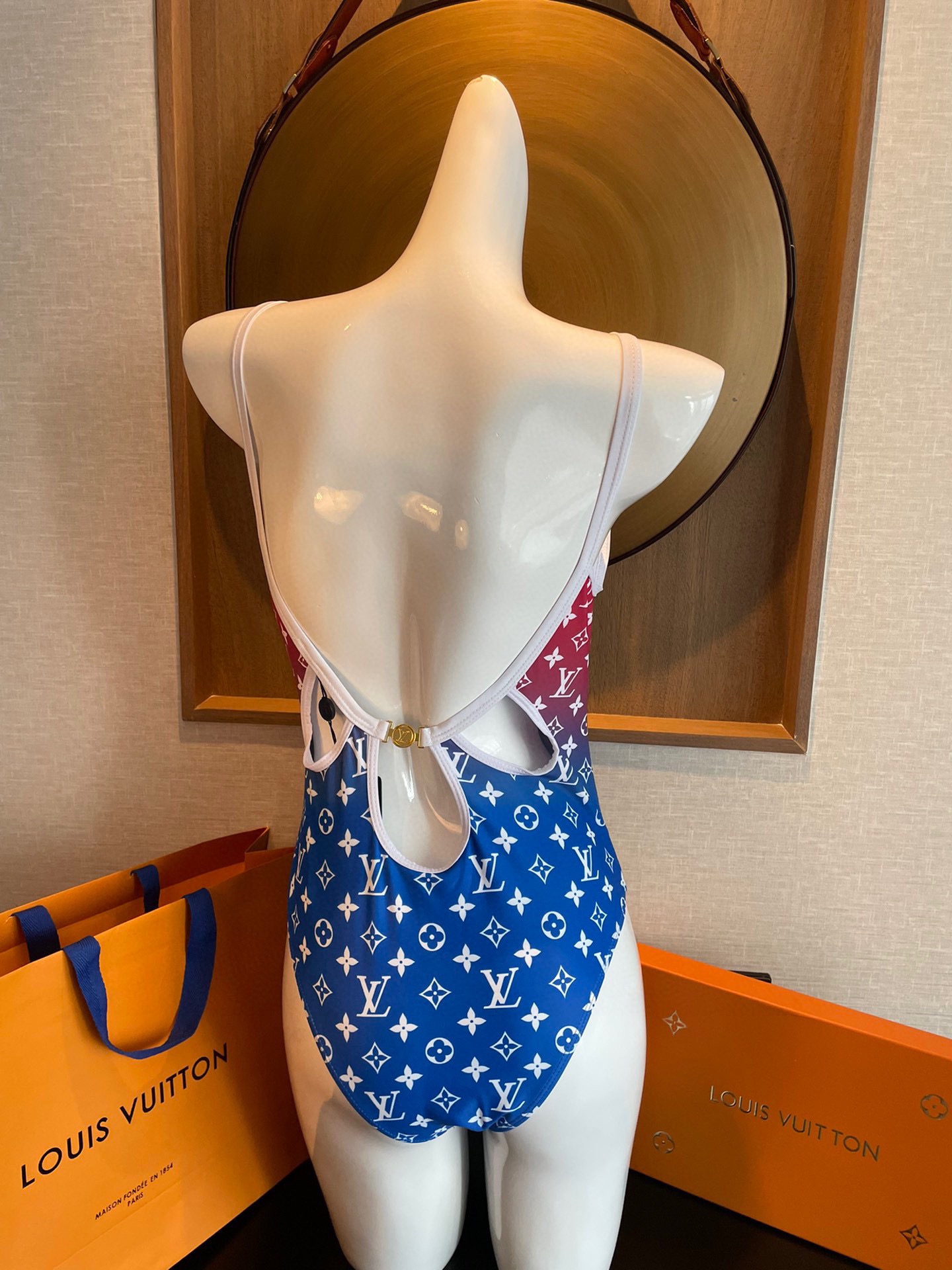 [TOP] L&V Red and Blue Gradient One Piece Swimsuit LV Louis Vuitton