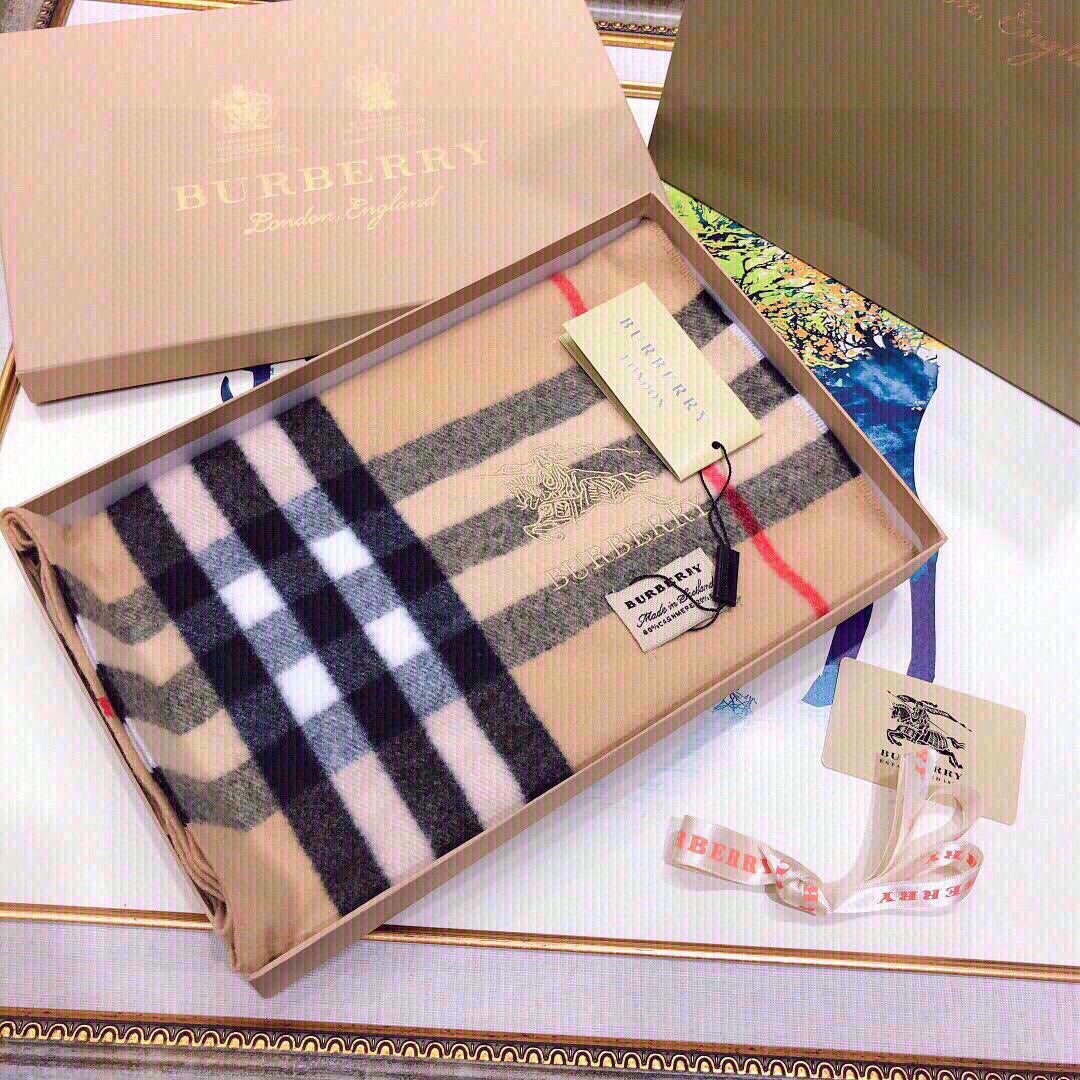 [TOP] BURBRRY Wool Scarf - Burberry