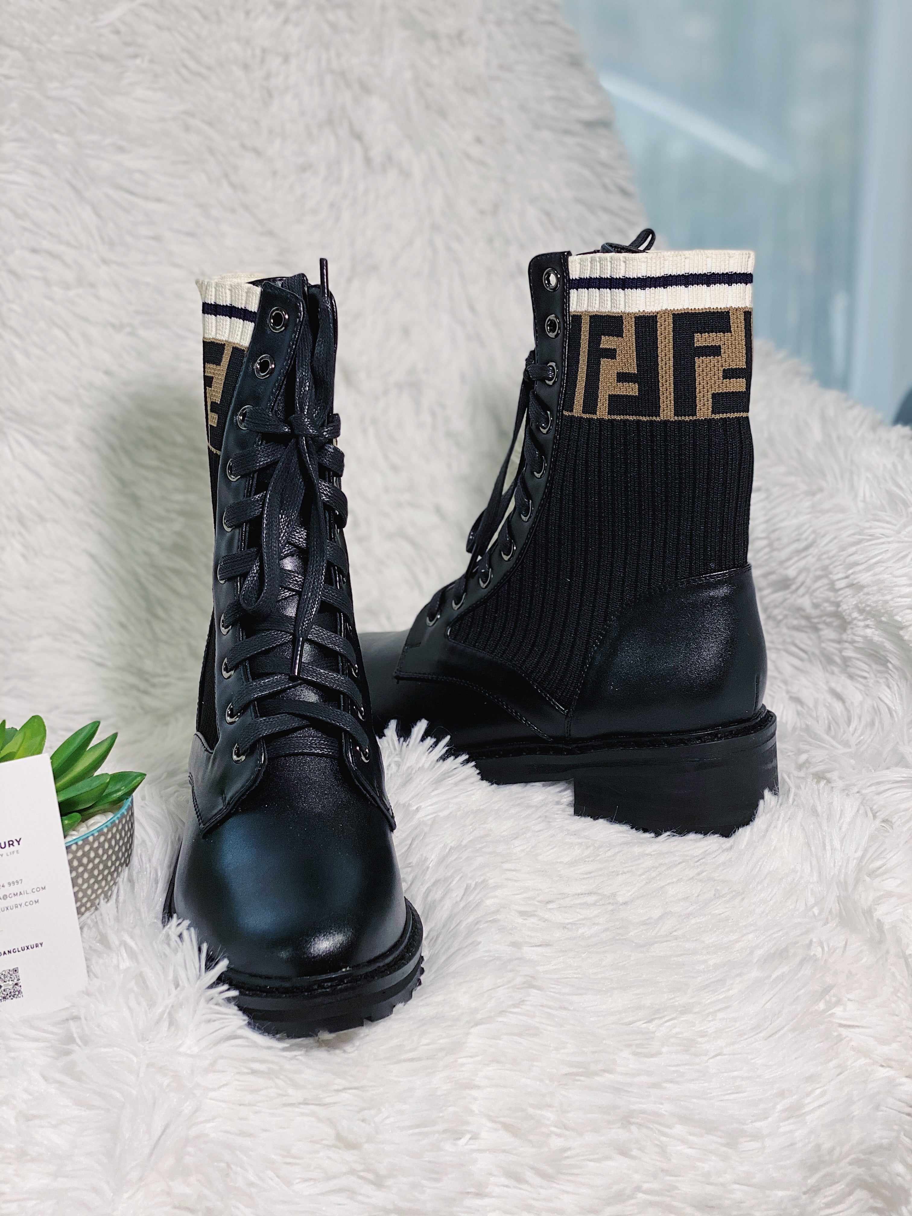 [TOP] FNDI Fendi Boots - Fendi