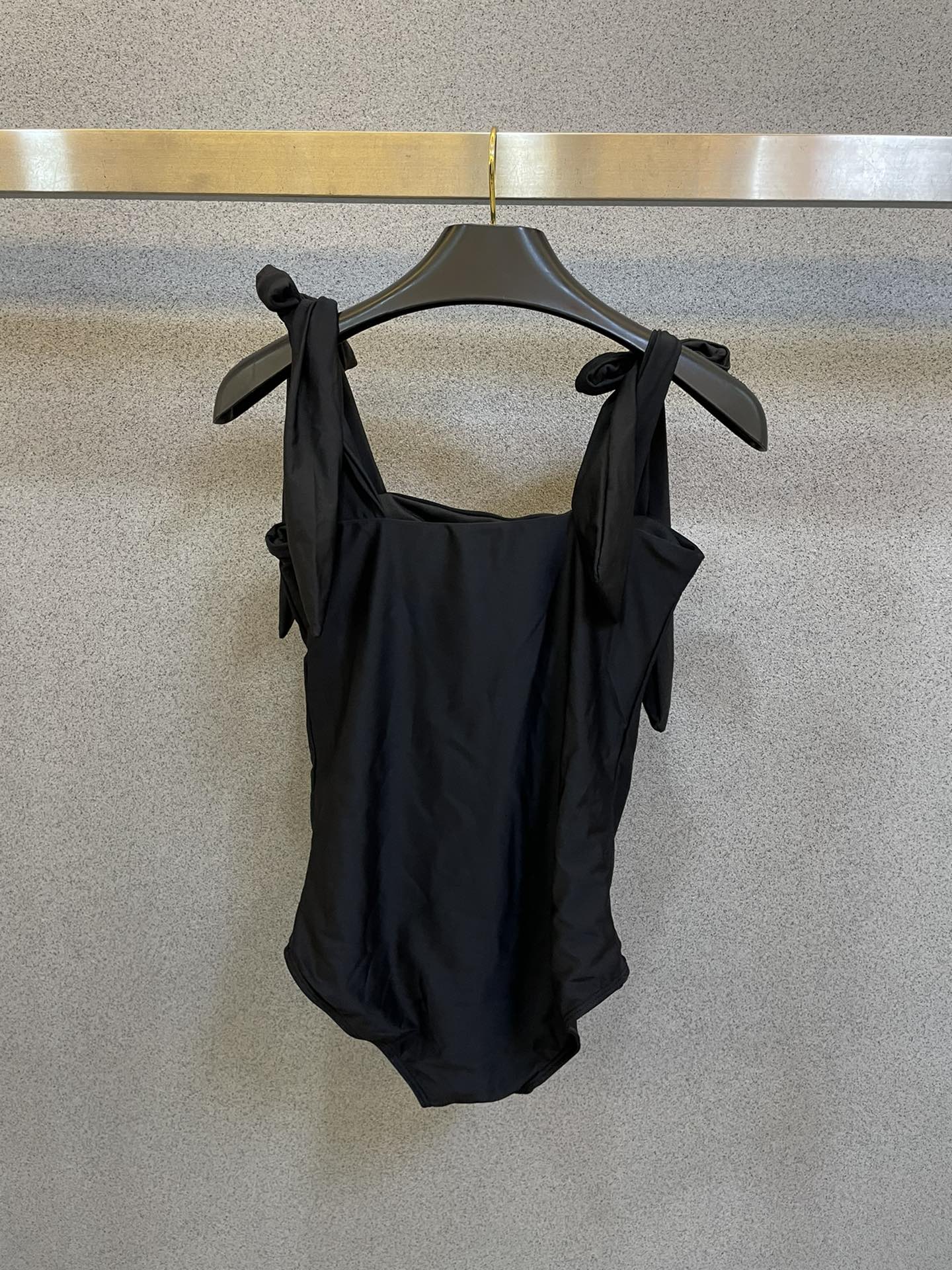 [TOP] CH@NEL Strap One Piece Swimsuit - Black - Chanel