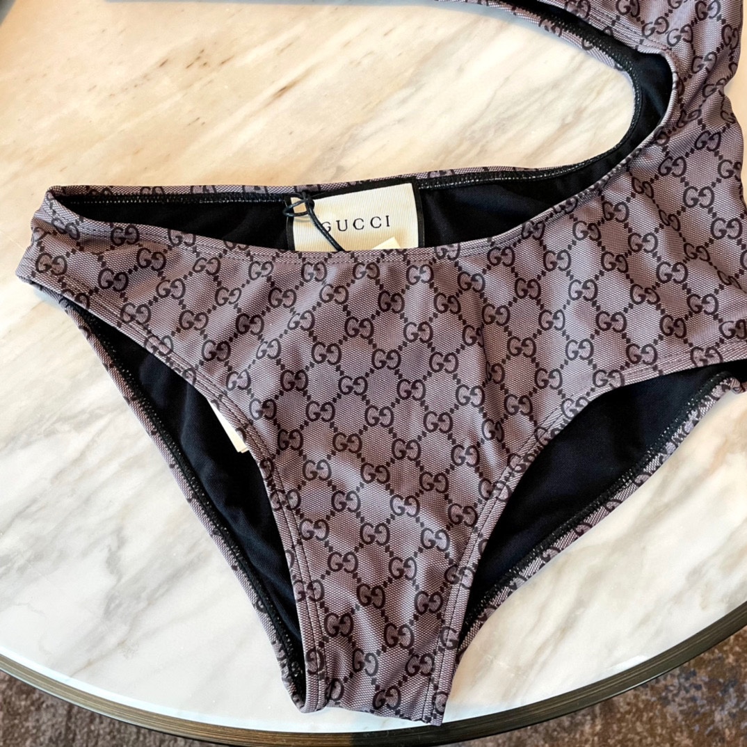 [TOP] GUCC! Swimsuit Bikini Set  - Gucci