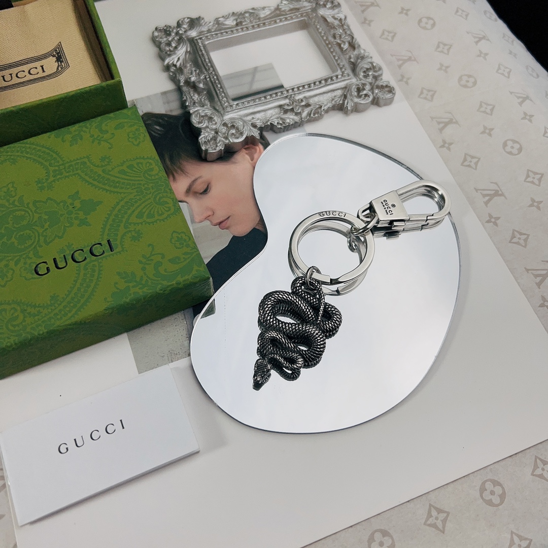 [TOP] GUCC! Men's/Women's Keychains - Silver - Gucci