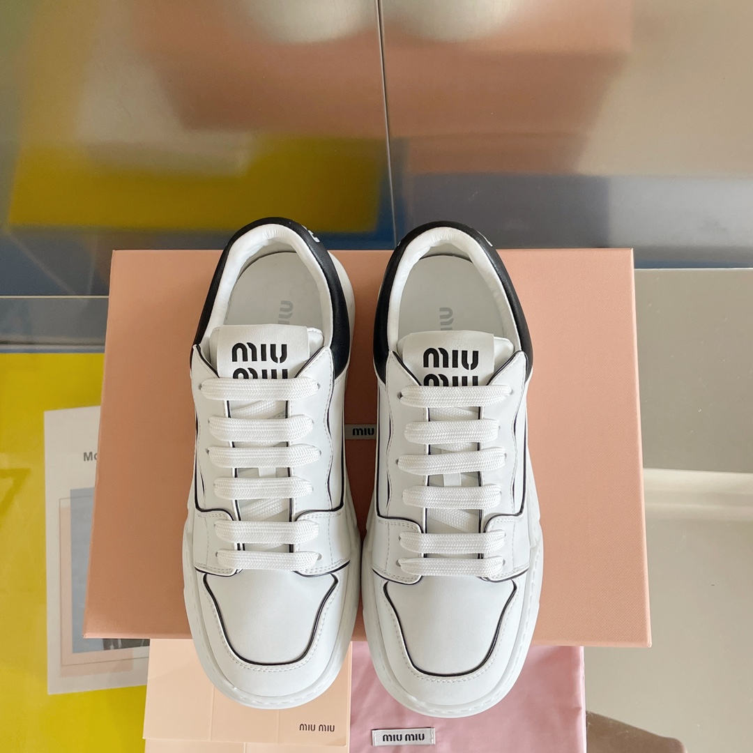 [TOP] m!u m!u Casual Sneakers - MIUMIU