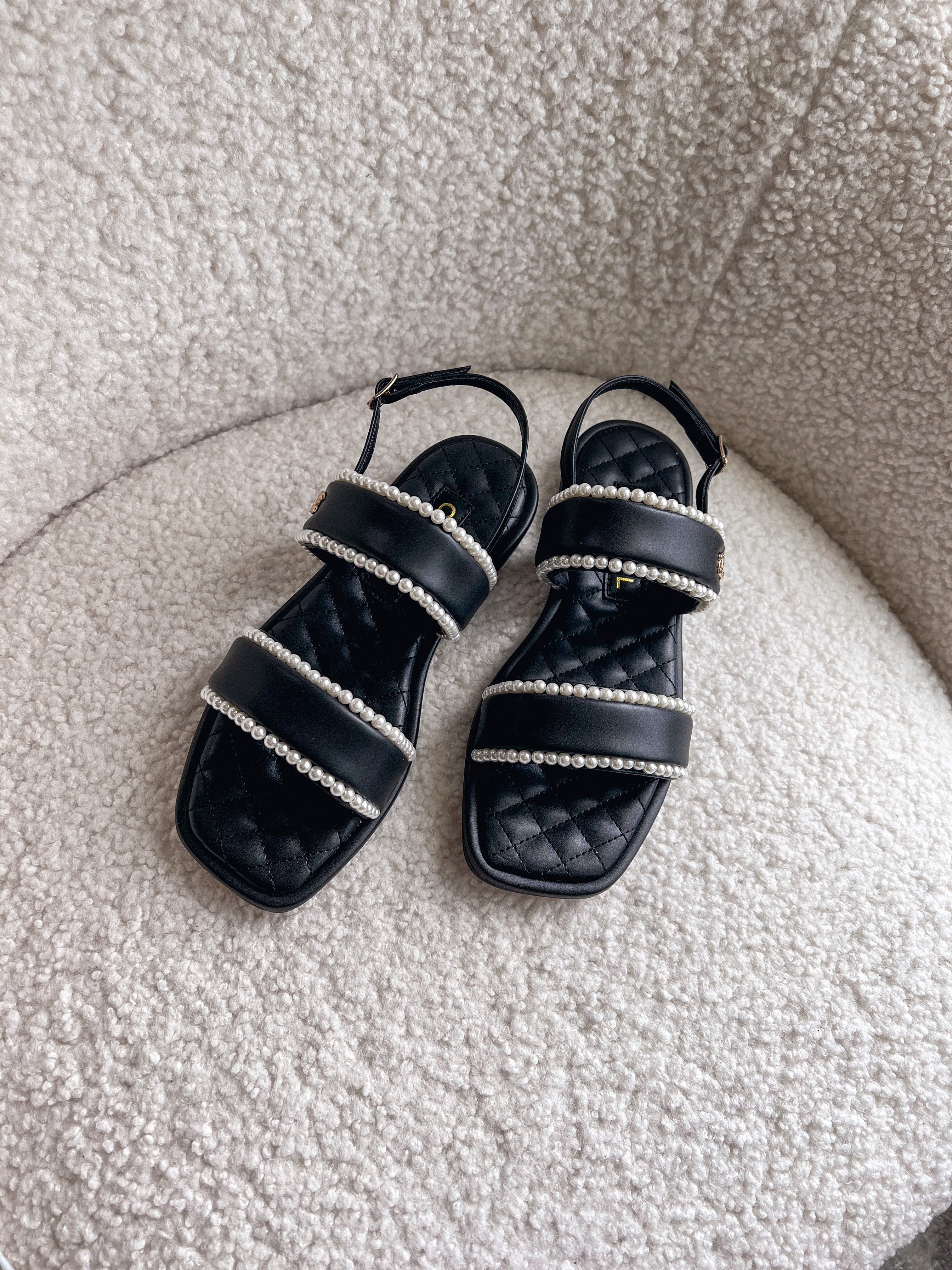 [TOP] CH@NEL Imitation Pearl Sandals - Black - Chanel