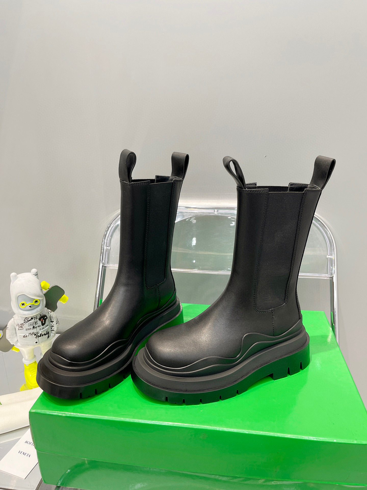 [TOP] B&V Tire Chelsea Boot - Six Colours - Bottega Veneta