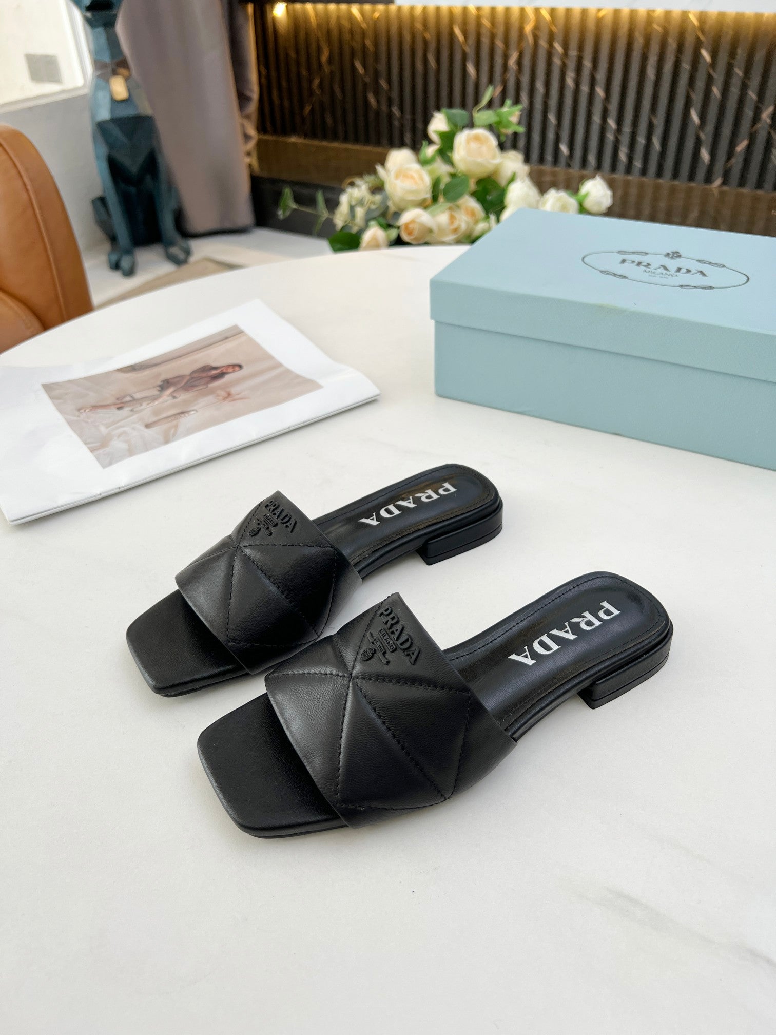 [TOP] PR@DA Celeste Quilted Nappa Sandals - Black - Prada