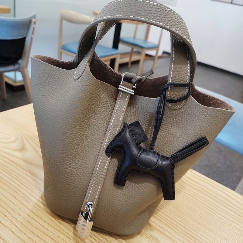 [TOP] HRMES Horse Charm - 18 Colours - Hermes