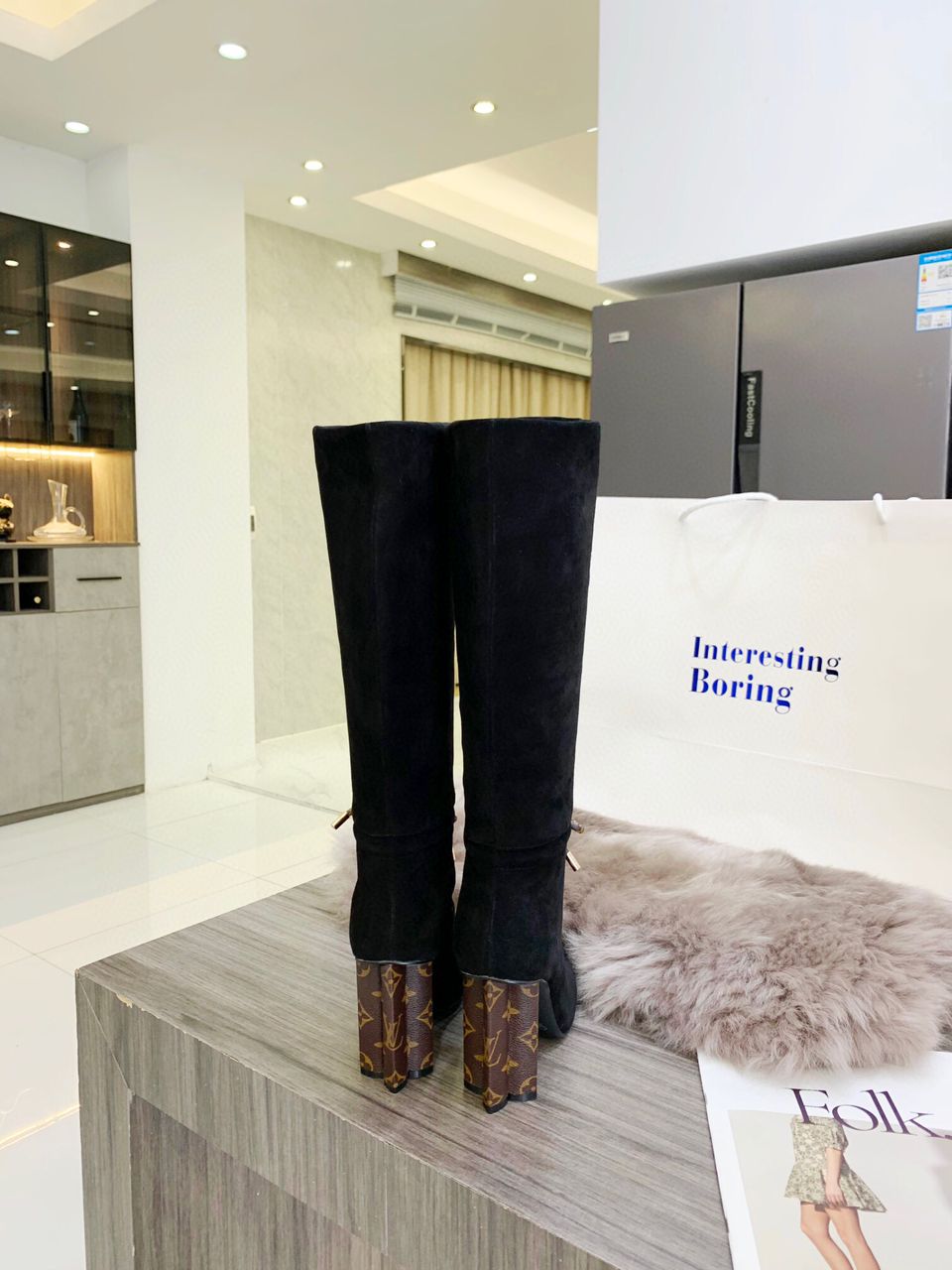 [TOP] L&V L*V Silhouette Knee Suede Boots with Bow - Black - LV Louis Vuitton