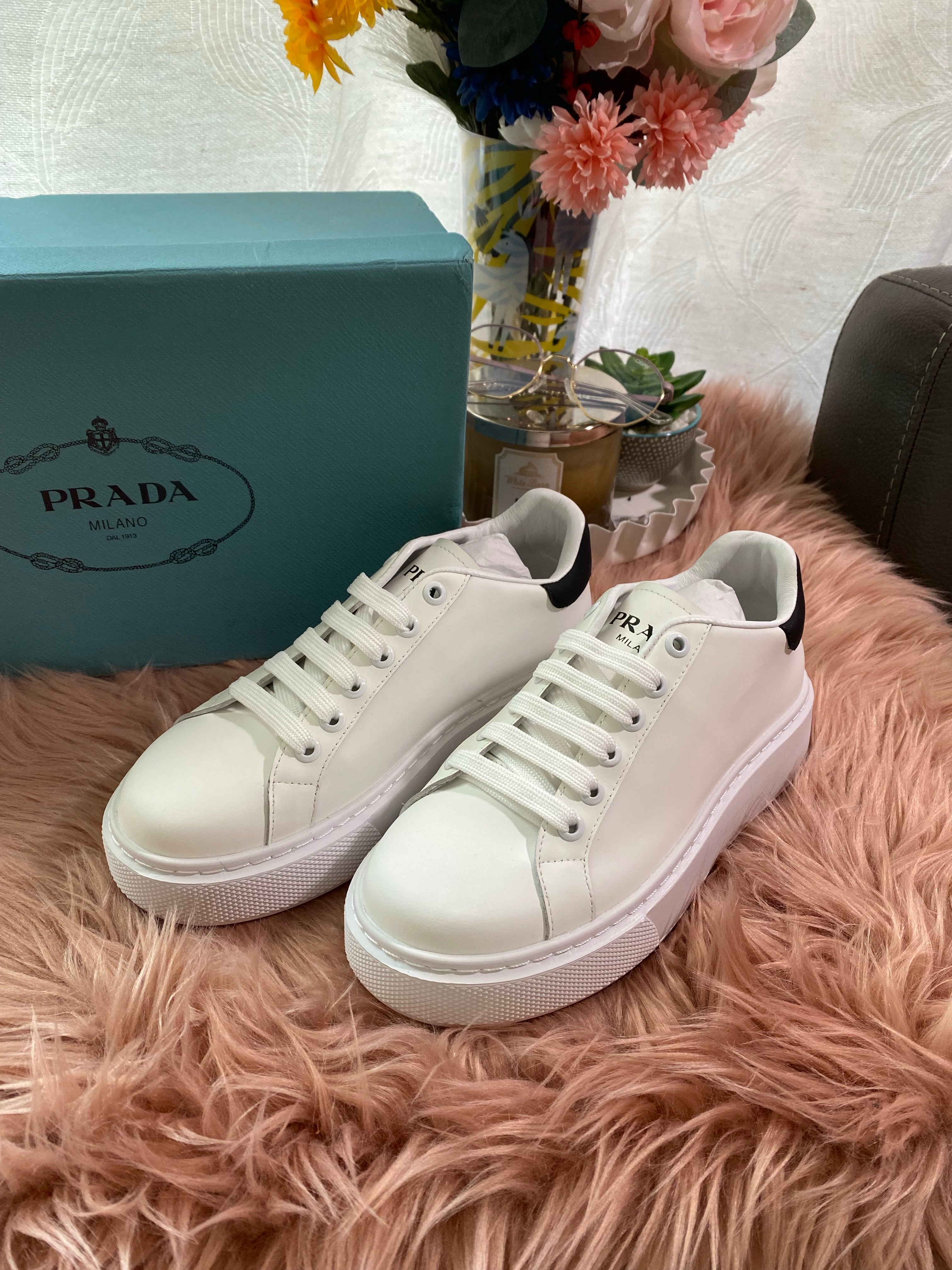 [TOP] PR@DA Sneakers - White and Black - Prada